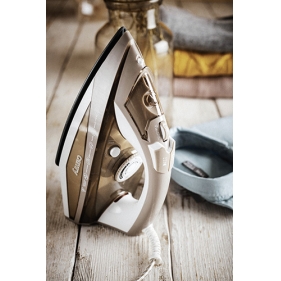 Obrázek pro Nepriľnavá elektrická žehlička s keramickým povrchom 3000W , 320ml