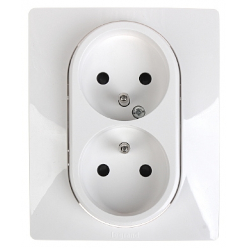 Obrázek pro LEGRAND Niloe Dvojitá zásuvka kompletná s uzemnením 764541 biela